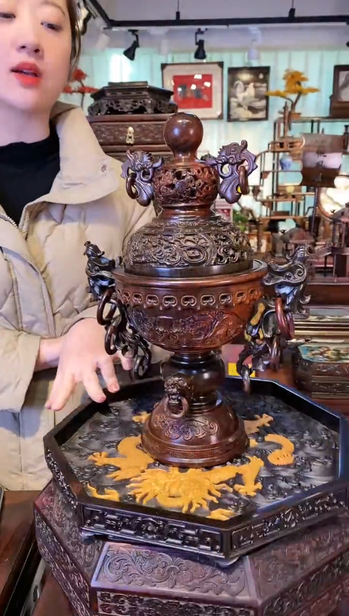 【闪购商品】红酸枝木类端景台大红酸枝宝莲香炉