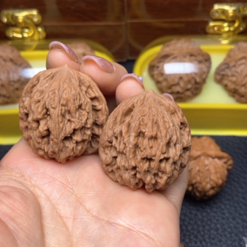 【闪购商品】文玩核桃吊坠爱*