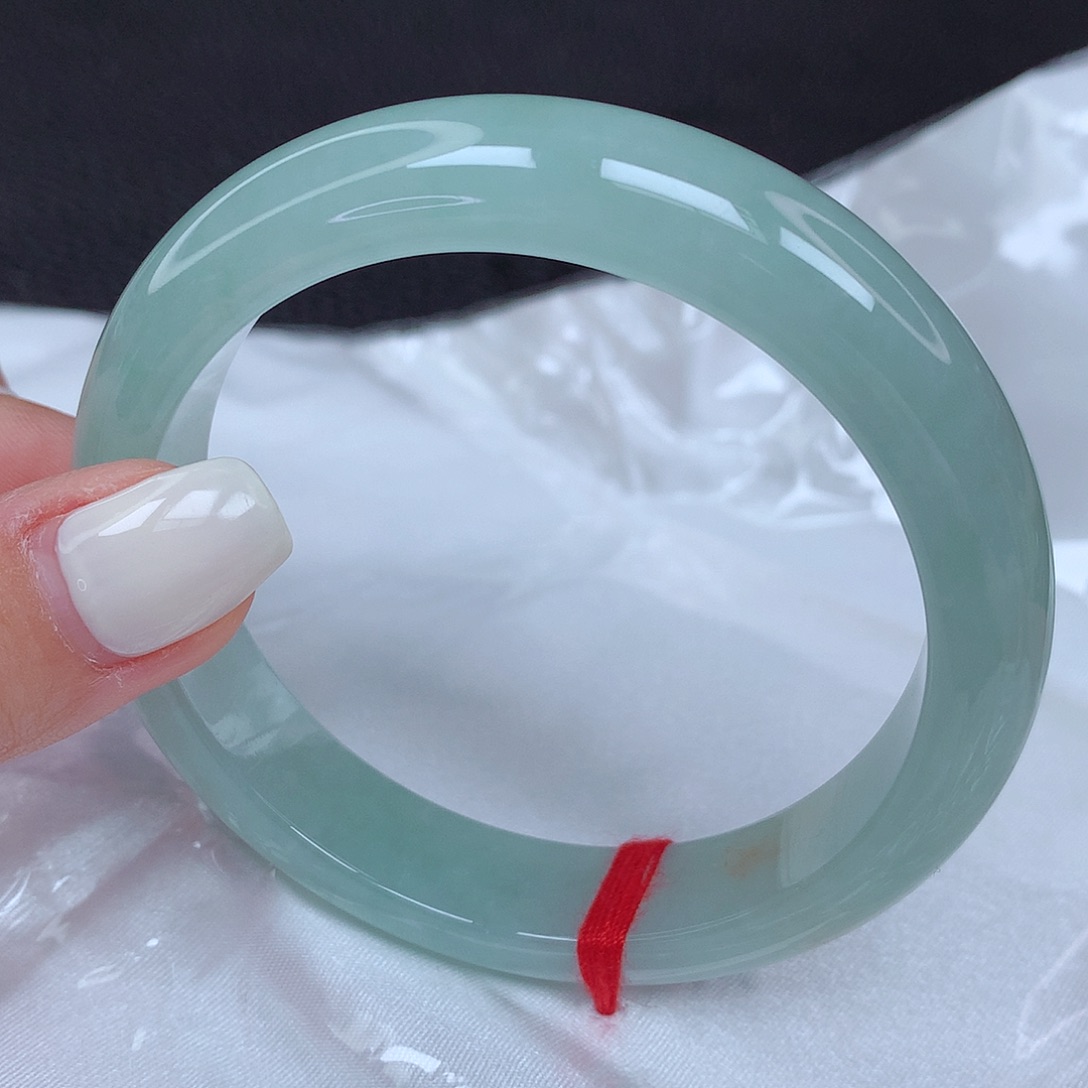 【闪购商品】翡翠手镯未镶嵌57。 58