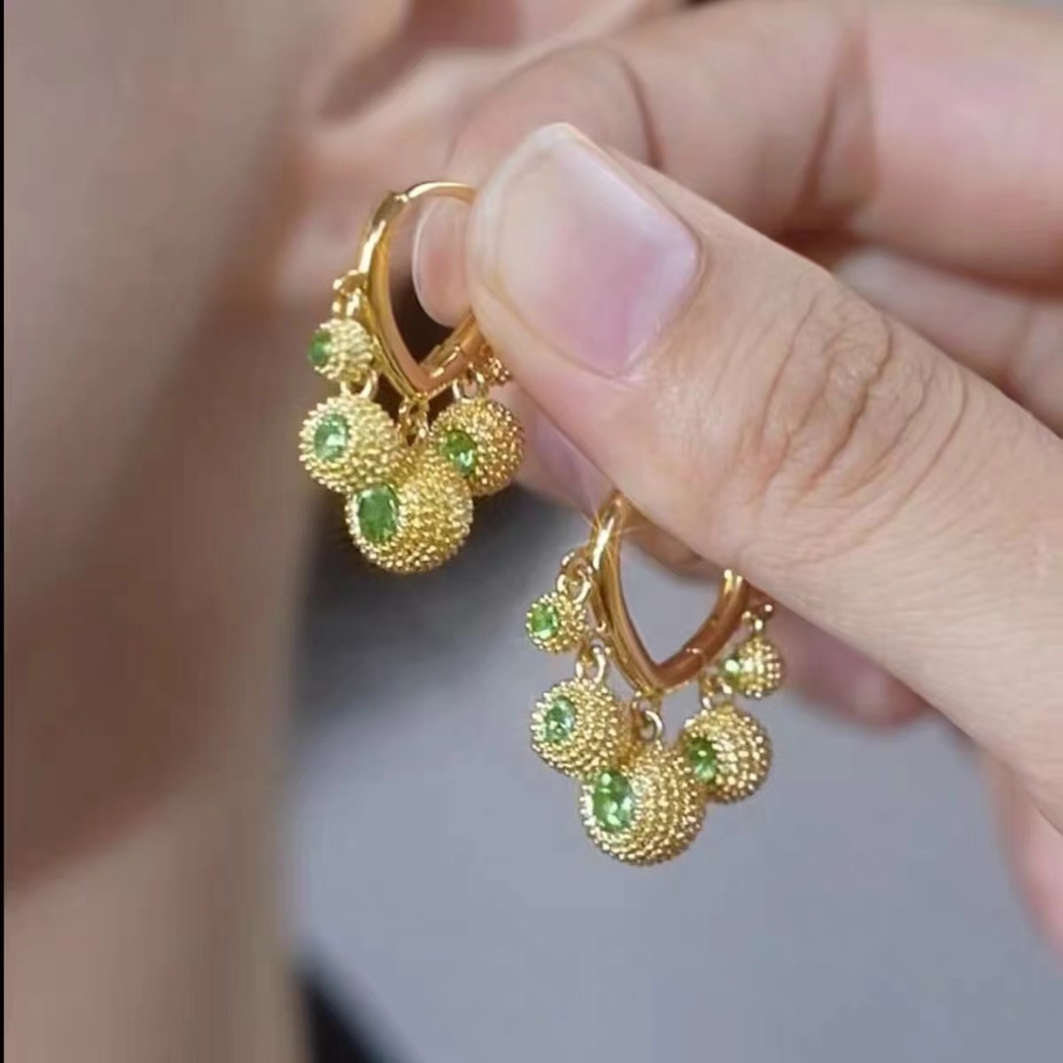 恣睢 铜合金耳饰 R129五福临门新款浪漫榴莲吊坠卡扣耳环