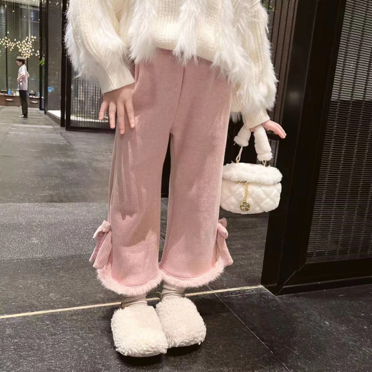 女童裤子秋冬2023新款爆款加绒加厚女宝宝阔腿裤宽松直筒裤潮