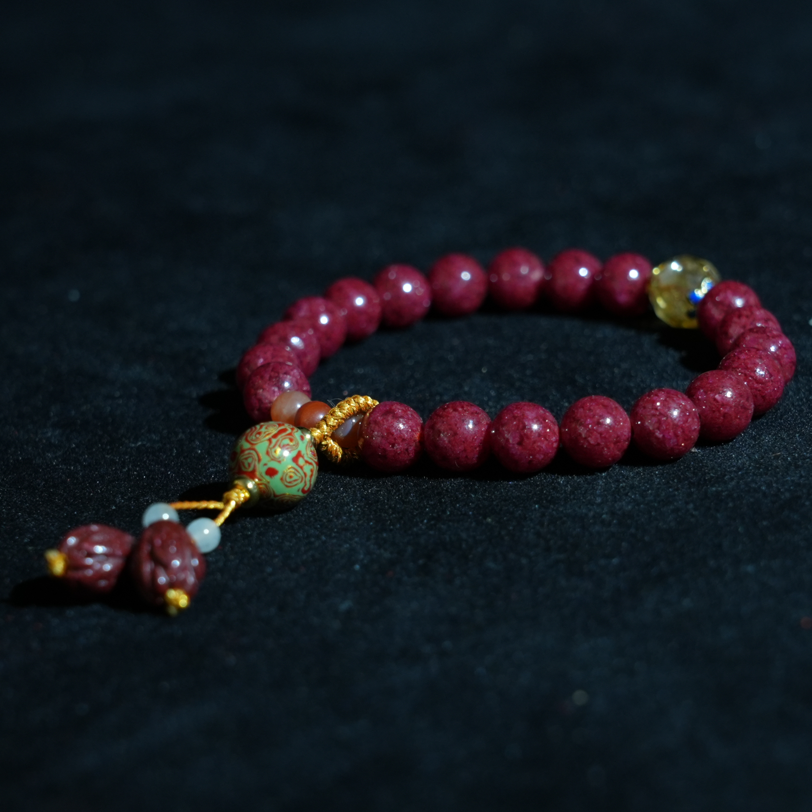 含辰砂工艺品朱砂鸽血红单圈手串 8mm左右 ZS022