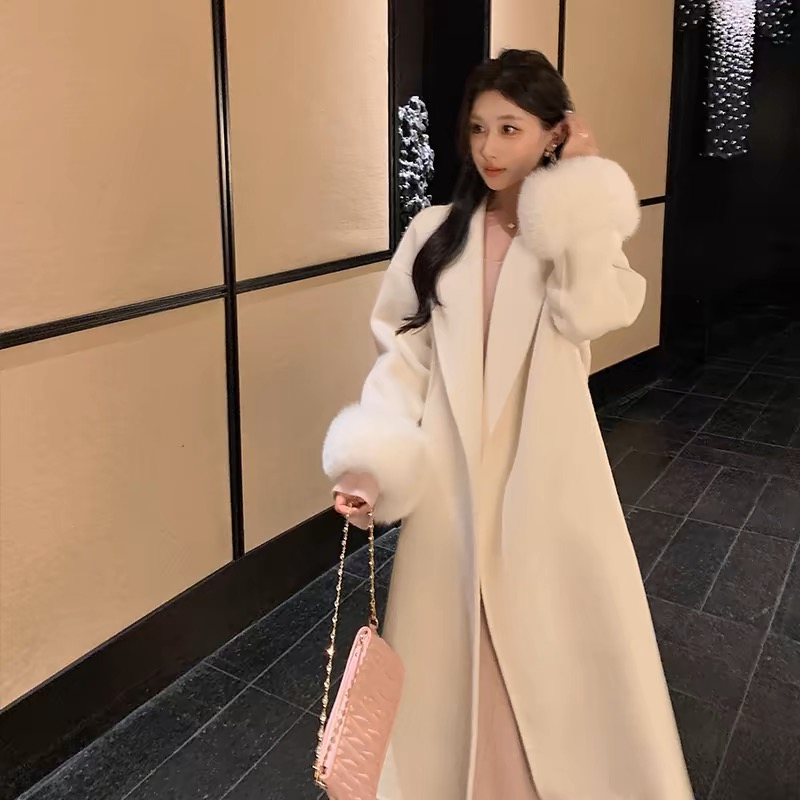 高级感节日战袍网红气质毛毛袖千金气质外套中长款时尚腰带