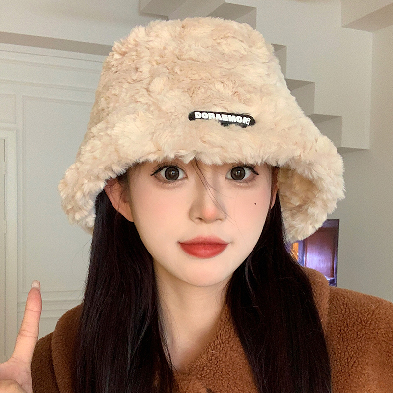 白色羊羔渔夫帽子女秋冬日系百搭显脸小冬季加厚保暖毛绒盆帽潮