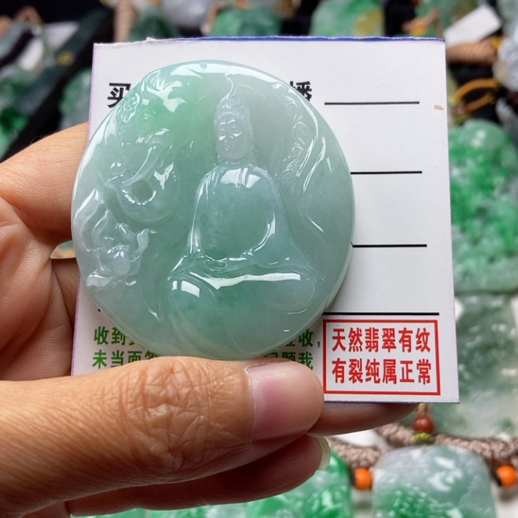 【闪购商品】翡翠颈饰未镶嵌上***?