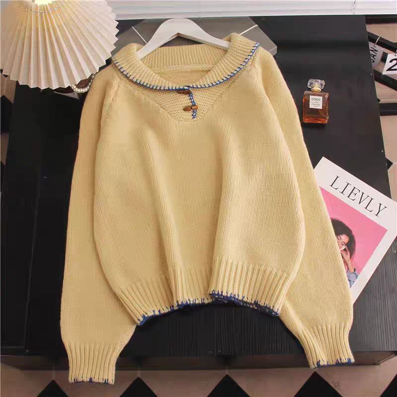 鹅黄色宽松翻领加厚毛衣