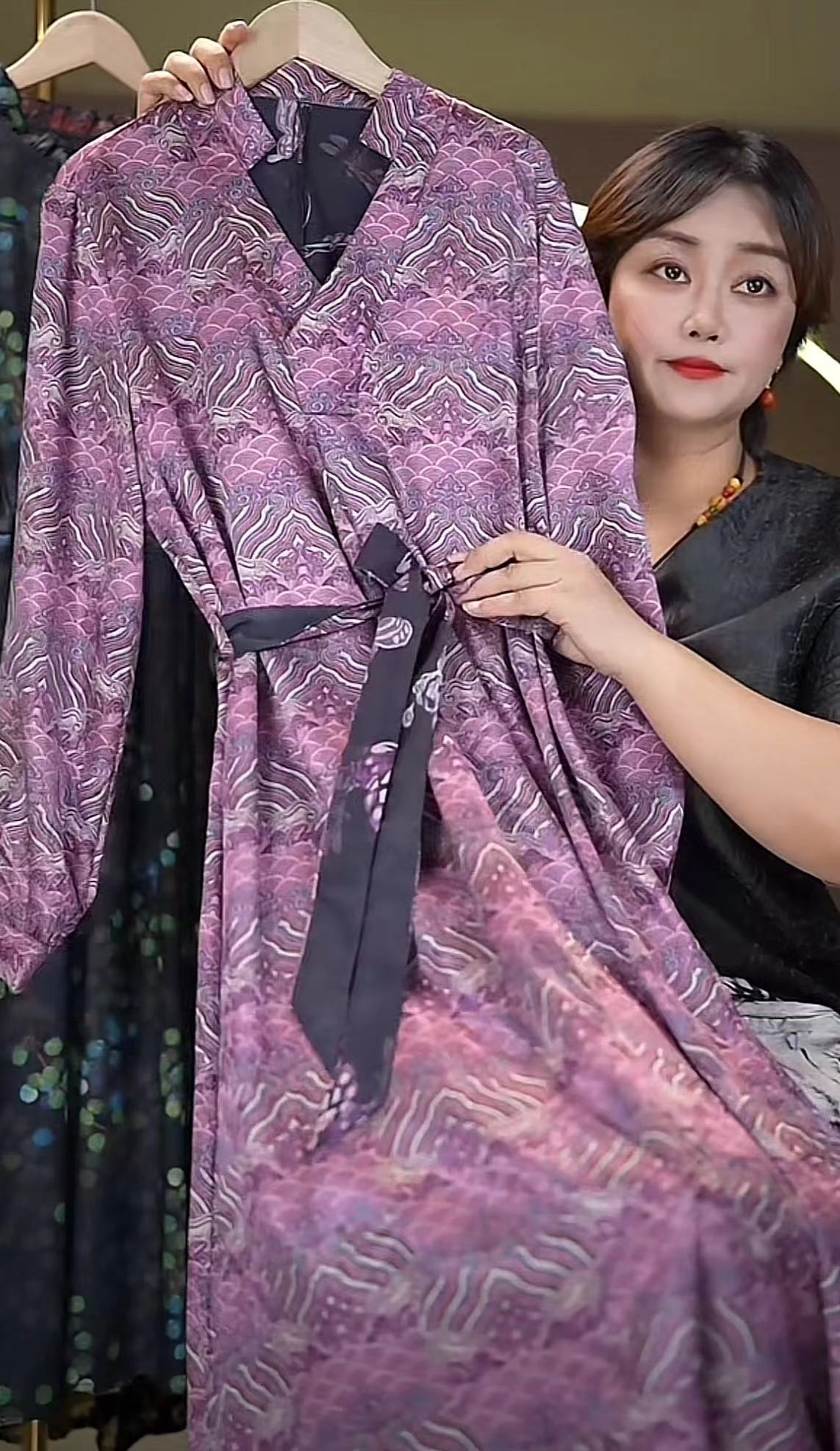 芳泽无加！T1228复古印花连衣裙