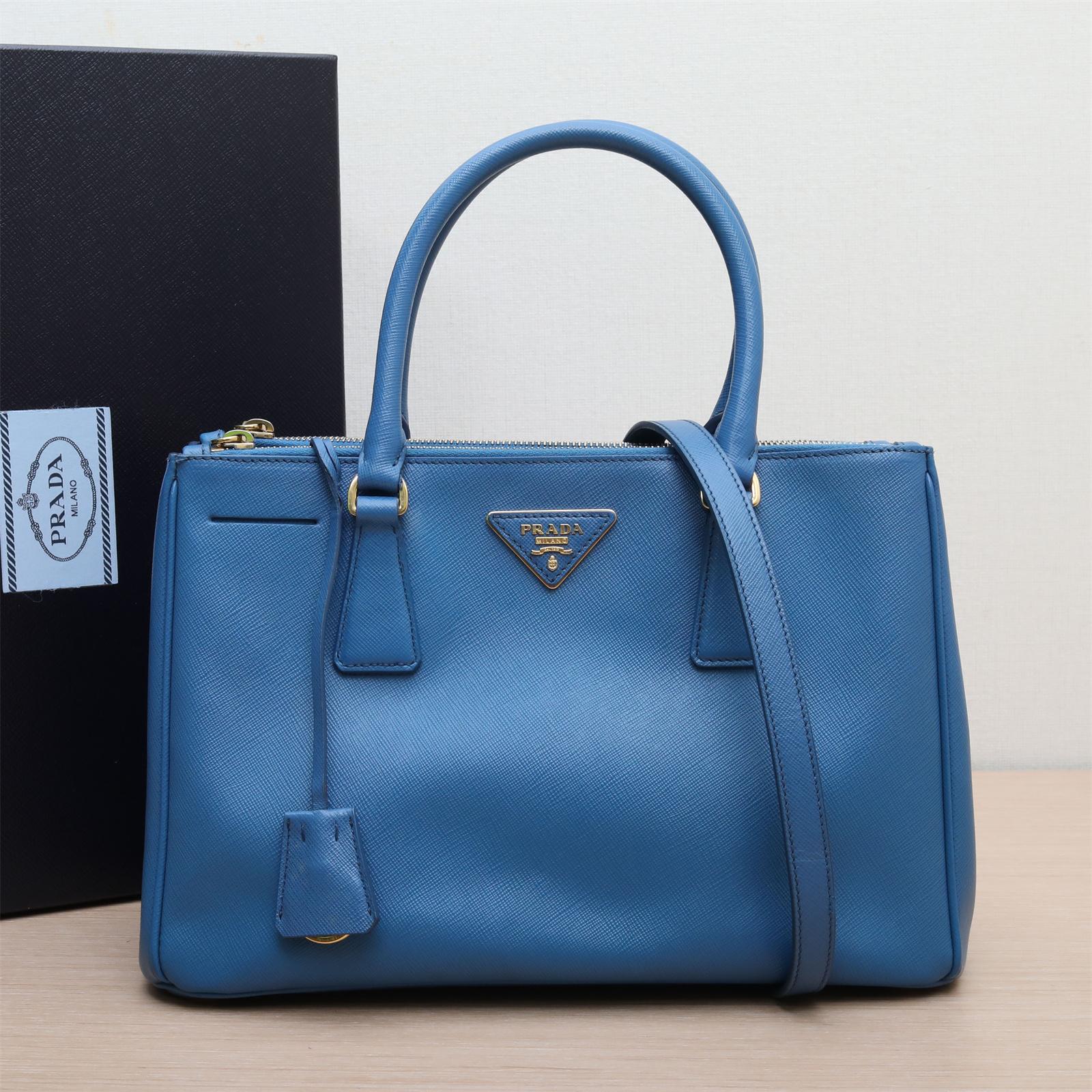 95新  专属价！Galleria 杀手包 中号 蓝色P213759587