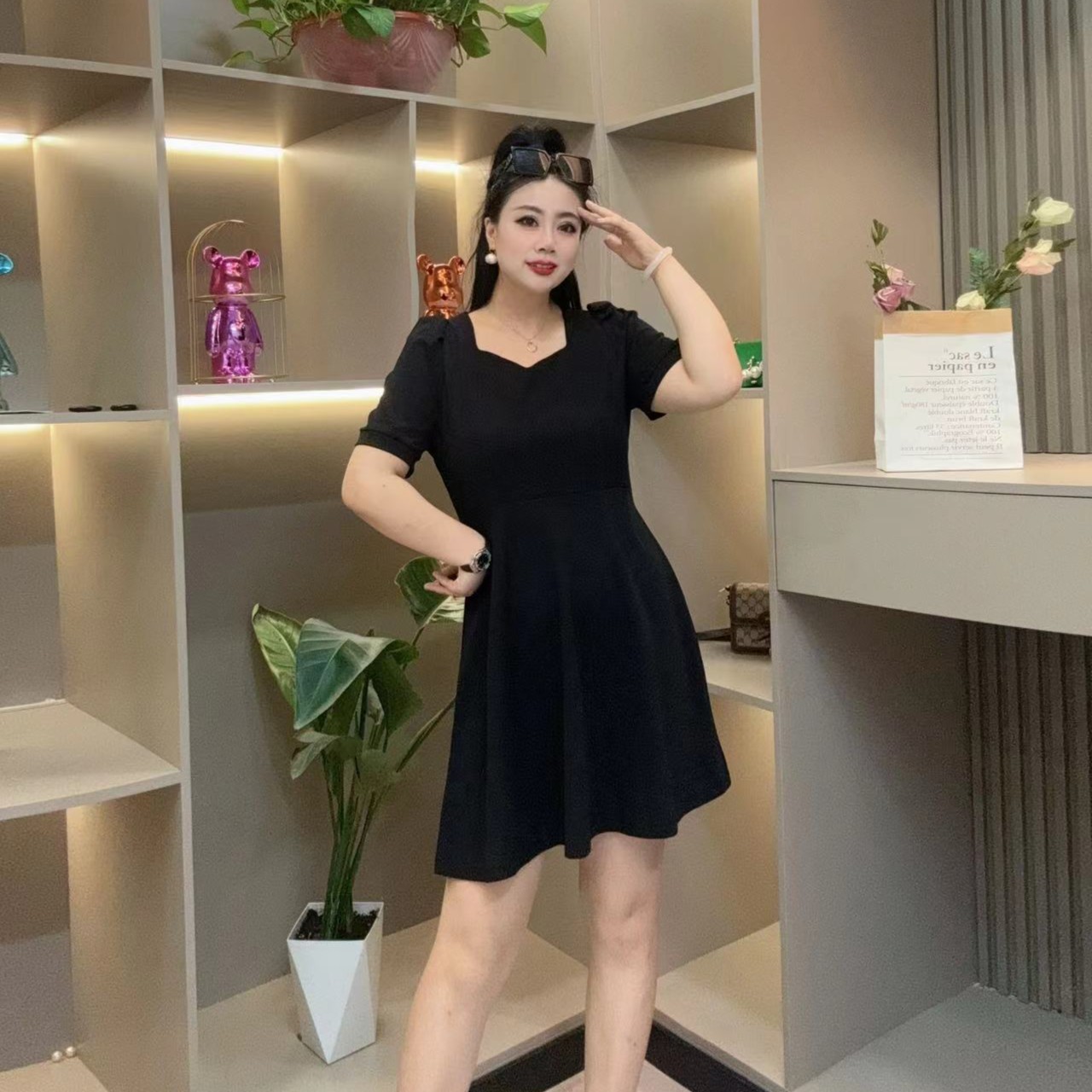洋气连衣裙-娃 潮美赫本收腰款时尚舒适百搭显瘦胖MM大码女装新款