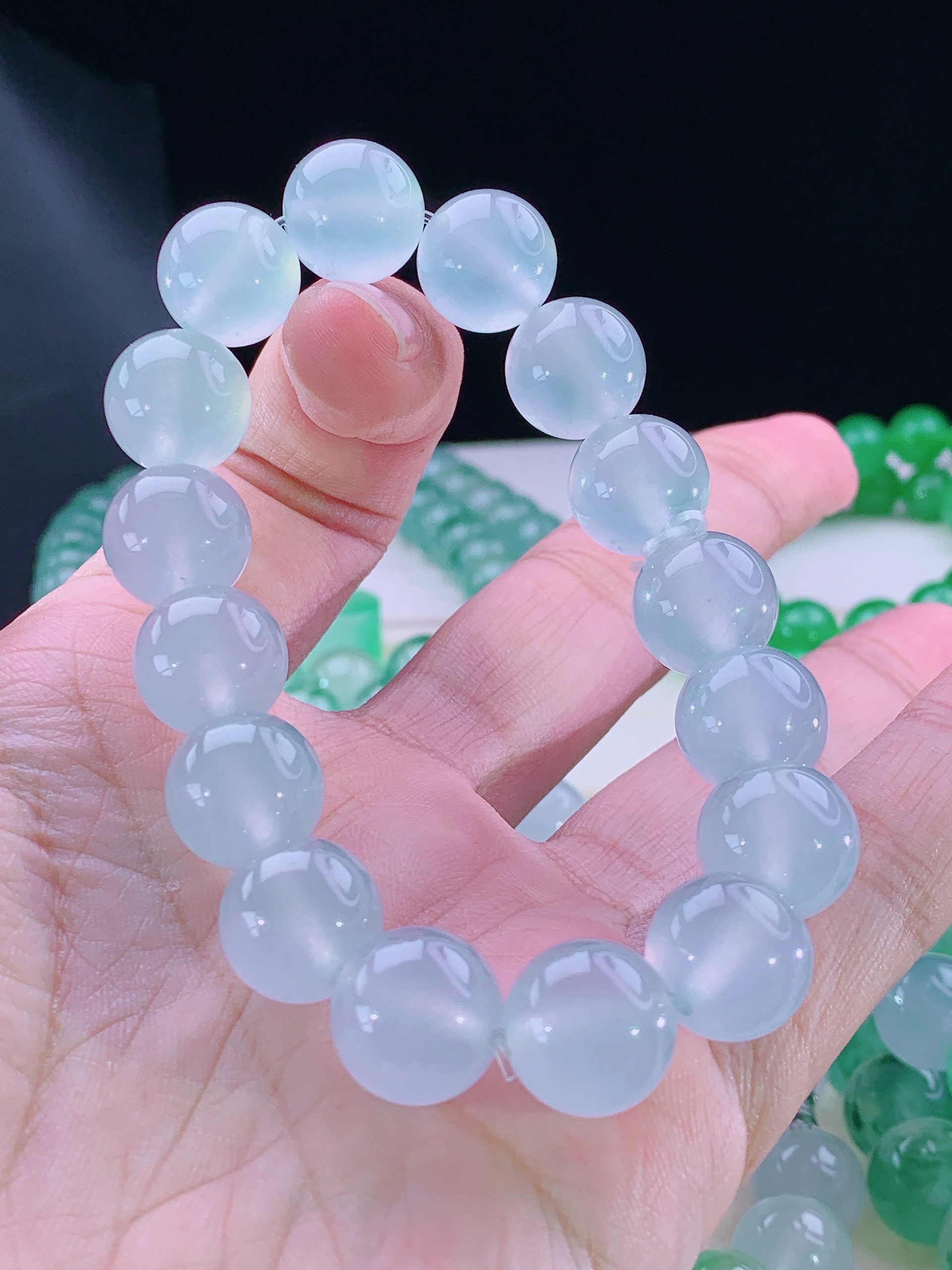 收藏级臻品天然缅甸A货翡翠天空蓝手串