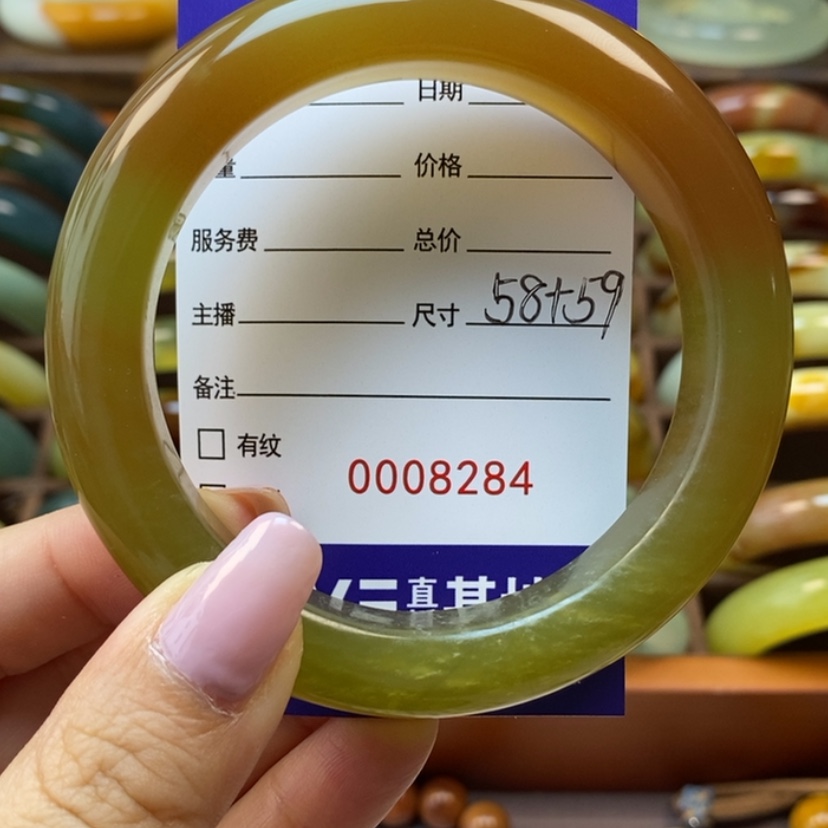 【闪购商品】岫玉手镯未镶嵌蒋*姐