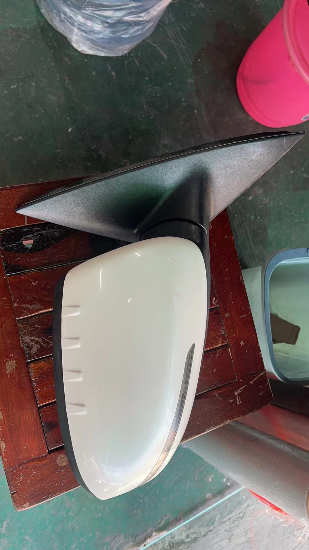 14款起亚K5右边反光镜8线