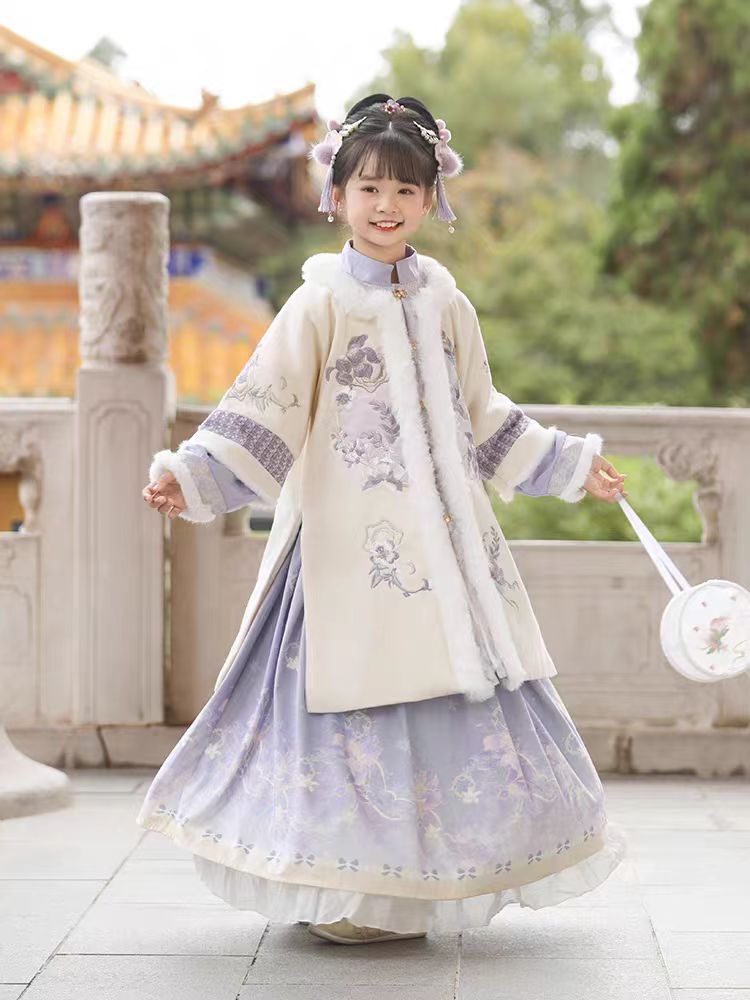 重工刺绣女童汉服古装冬季公主裙国风拜年服古风日常女孩长款加厚