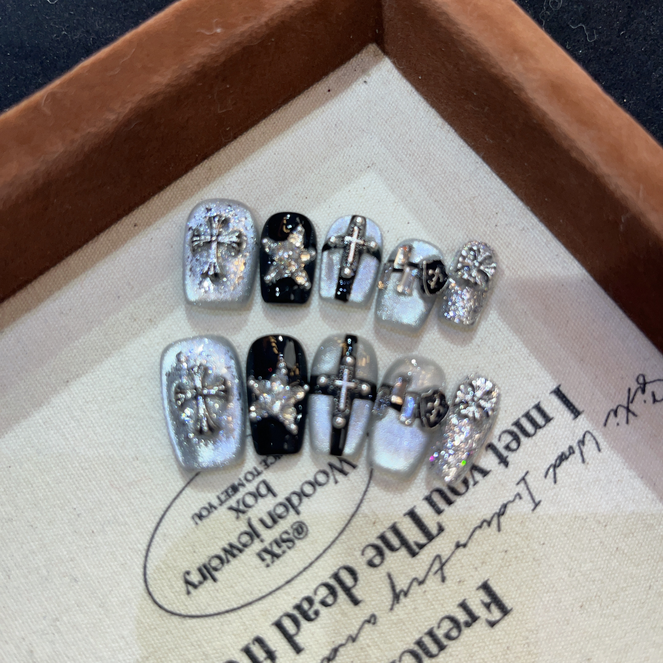 菲尼尔【克罗星】纯手工高定款穿戴甲