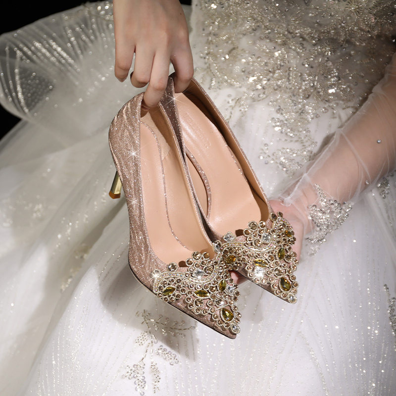 香槟色法式新娘鞋婚鞋秀禾婚纱两穿结婚婚礼细跟高级感水晶伴娘鞋