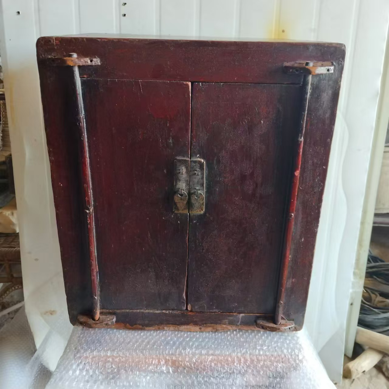 1-柜子老物件收藏品手工家用创意手绘古典木纹木质带锁