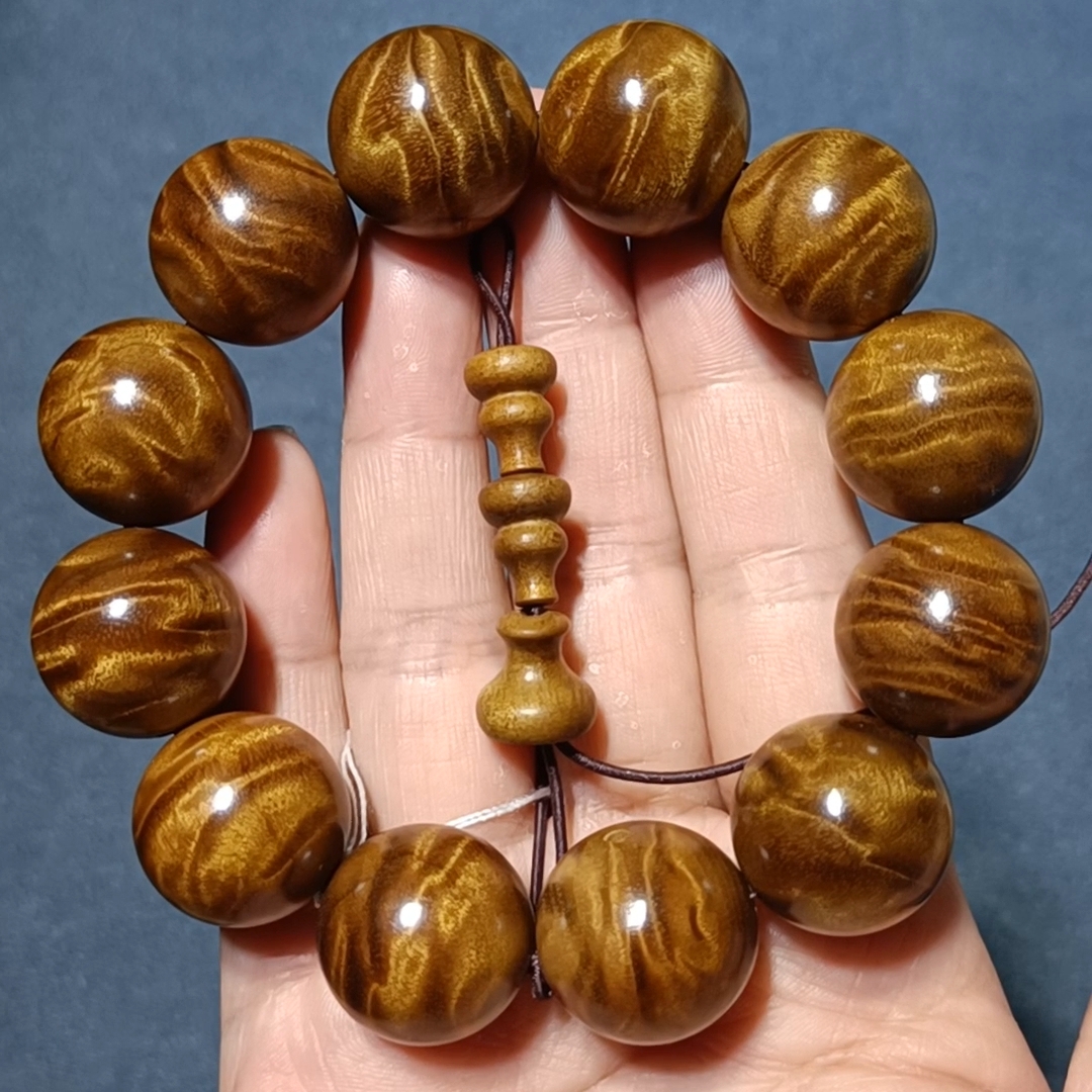 已打三通2.0古铜色闪电纹金丝楠木老料小叶桢楠男女手把玩一条