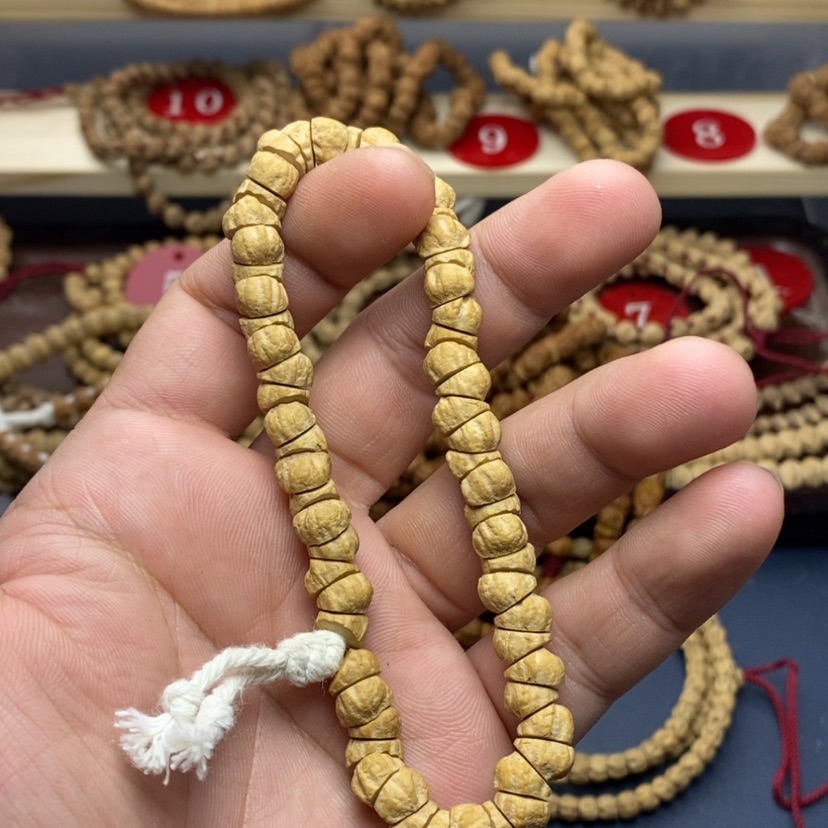 【闪购商品】柏香籽/百香籽吊坠藏区几何大肠手持8左右
