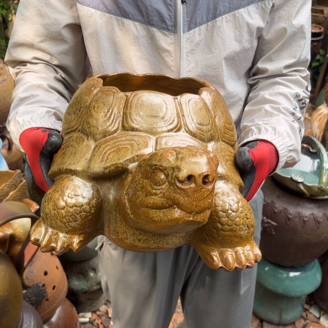 红陶20CM（含）-50CM（不含）高21口18无孔