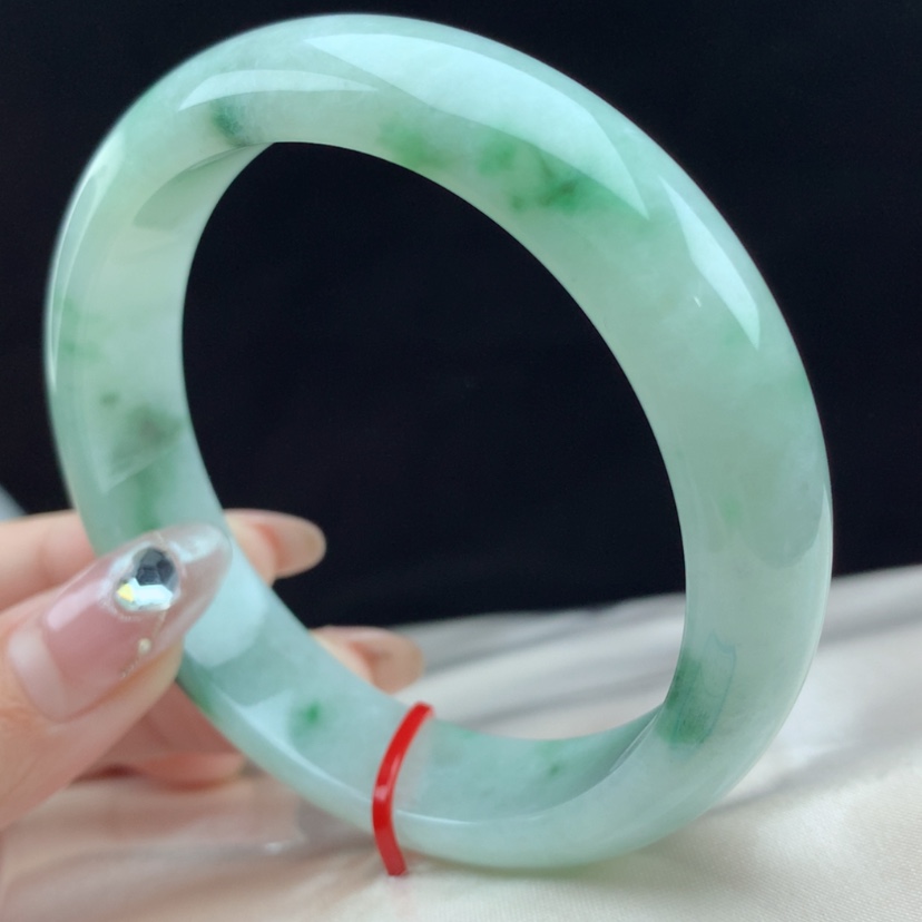 【闪购商品】翡翠手镯未镶嵌93020