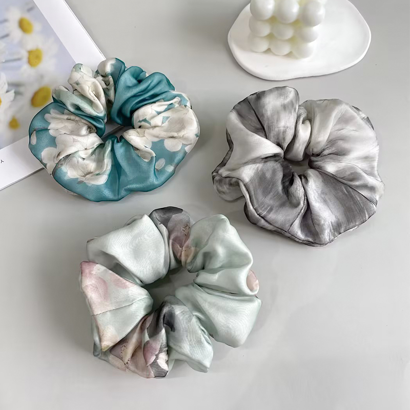  欧根纱真丝大肠发圈六厘米新款发饰上头气质佳自带氛围感