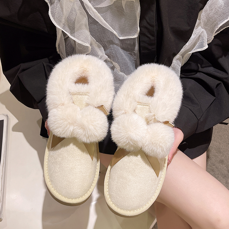 回力瑞可爱毛球雪地靴冬季女2023新款白色毛茸茸加绒时尚棉靴短靴
