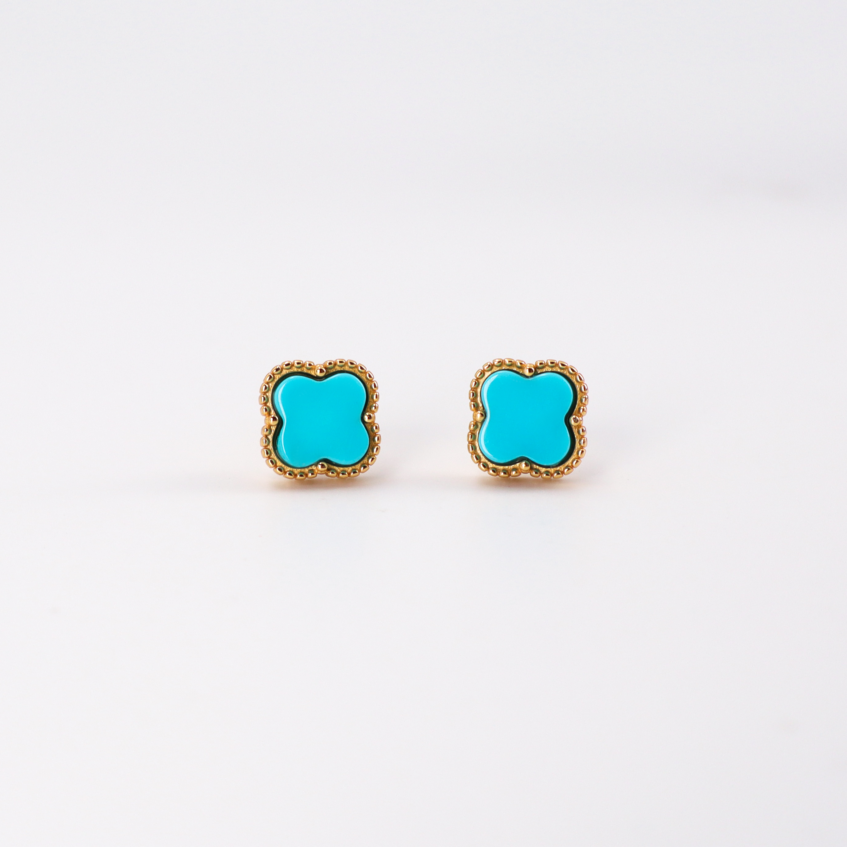 [星望珠宝]美国绿松石原矿平面四叶草形S925银耳饰6-9mm BY66706R