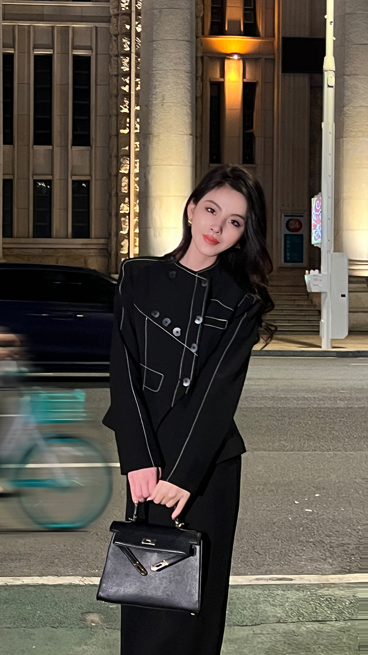 2025年早春新款重工修身显瘦小众设计师款时尚套装女-6008