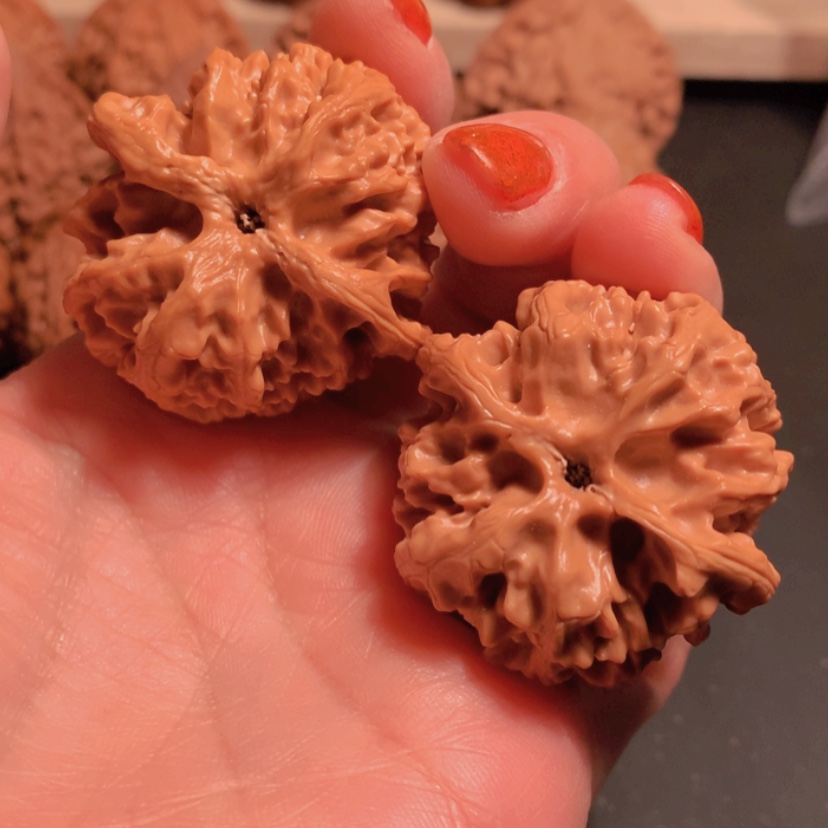 【闪购商品】文玩核桃吊坠乌***头