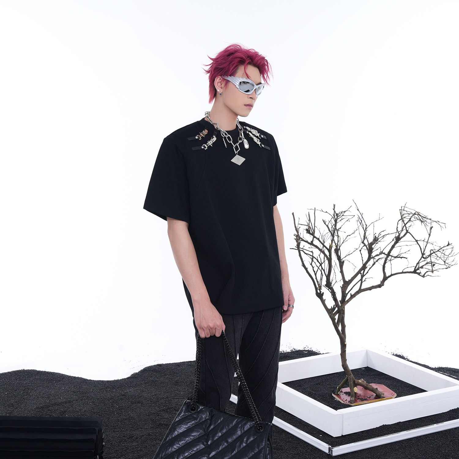 小瘦子男装 小众金属解构设计短袖男夏季简约高级感垫肩T恤痞帅