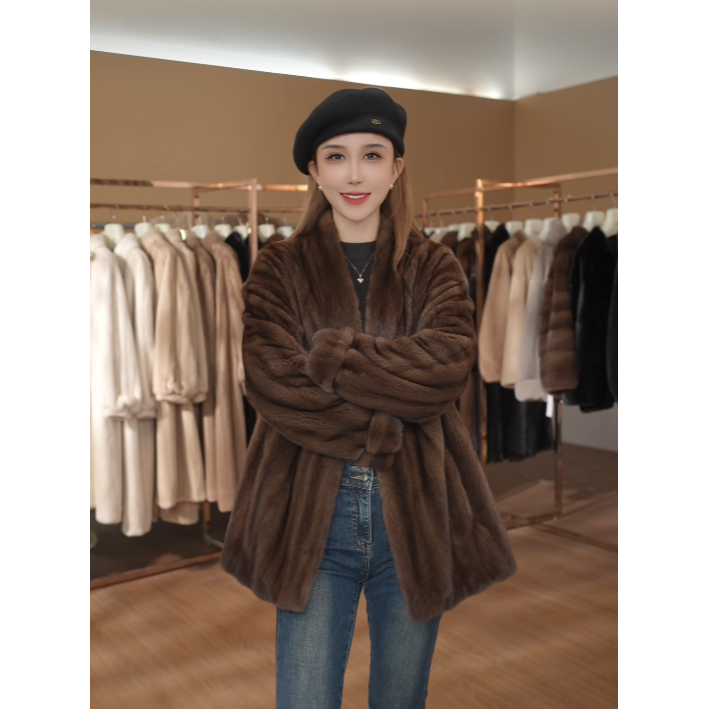 冬妙  甄选小母貂全机抽貂皮大衣外套女V领挽袖宽松水貂皮草