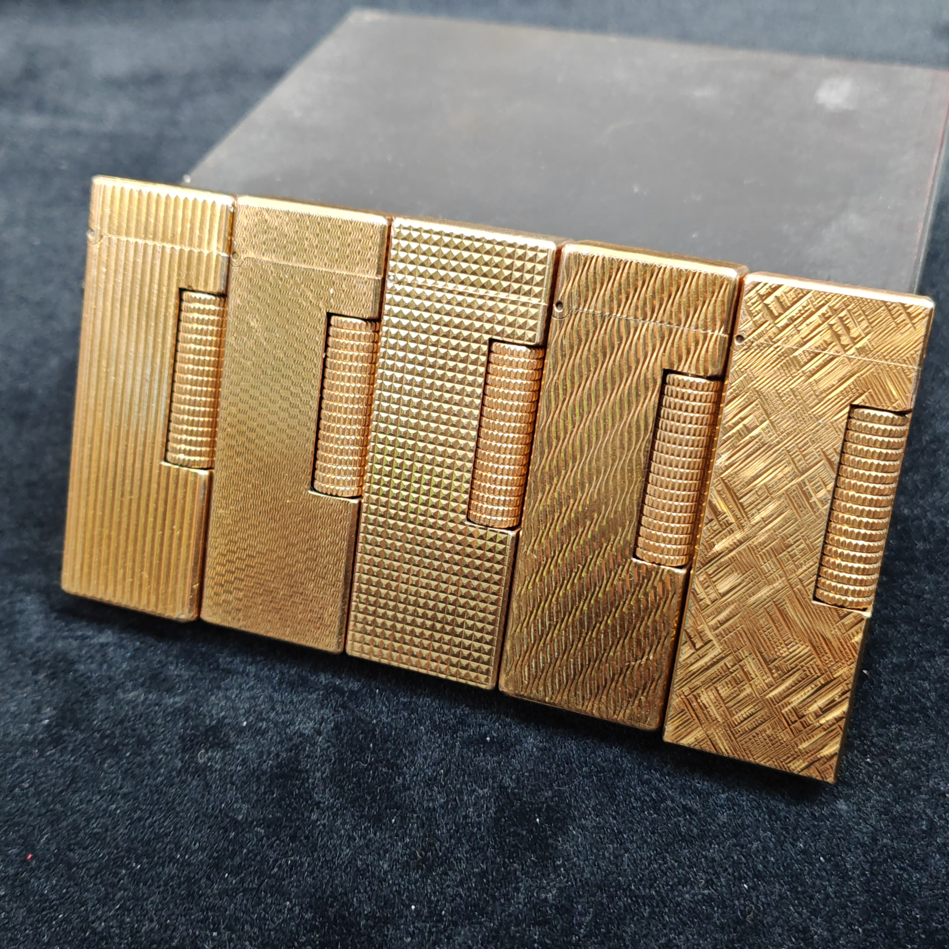 登家金色公共打火机