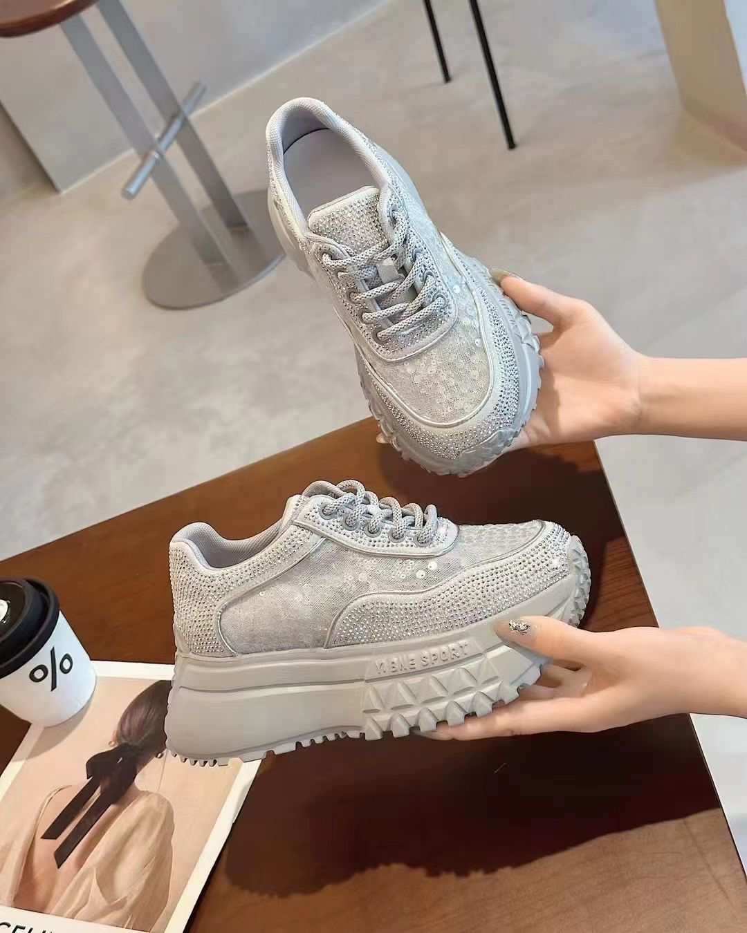 时尚百搭休闲透气休闲鞋鞋