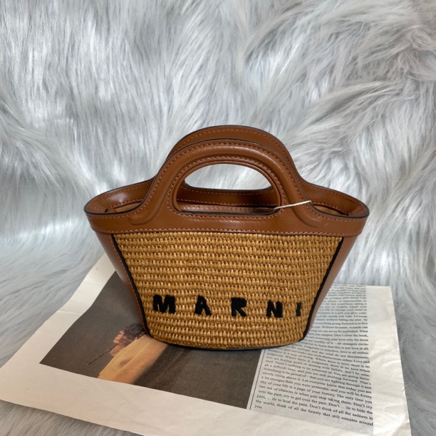 99新 MARNI 棕色草编菜篮子单肩斜挎包