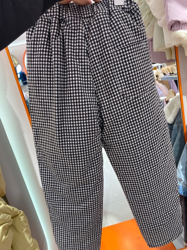 洋气烫钻针织裤女童