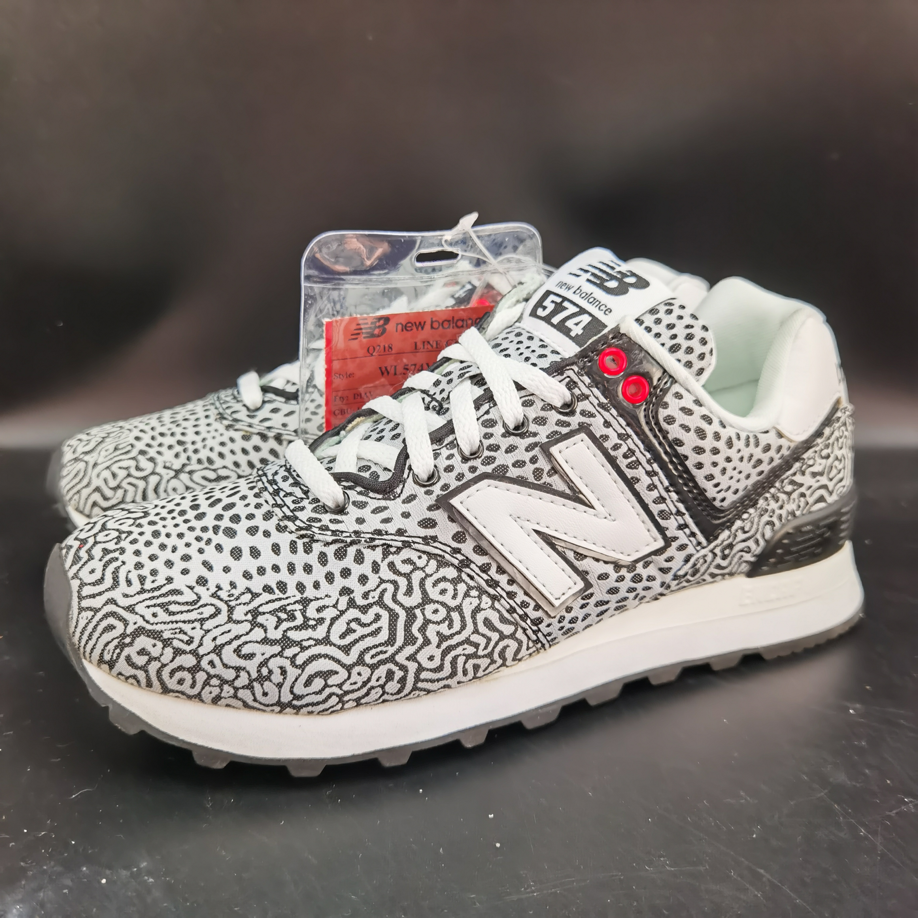 40码 NB 574 黑白 跑步鞋 未使用无盒