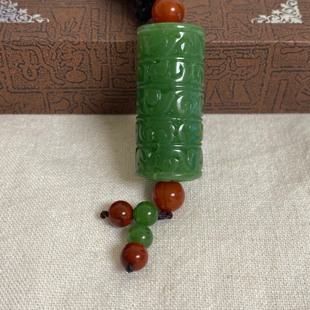 碧玉挂坠和田碧玉挂坠大小随机