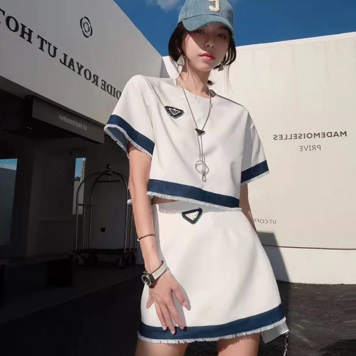 未使用 Prada/普拉达 徽标Logo流苏短款短袖T恤
