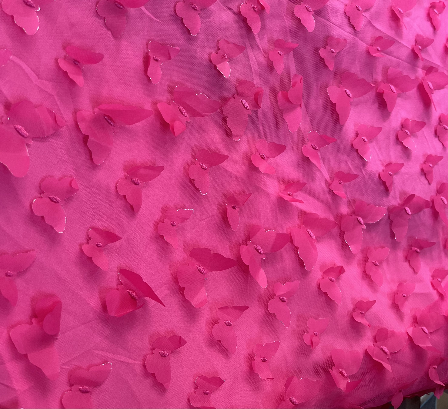 0008#布料网纱刺锈花立体花  服装面料