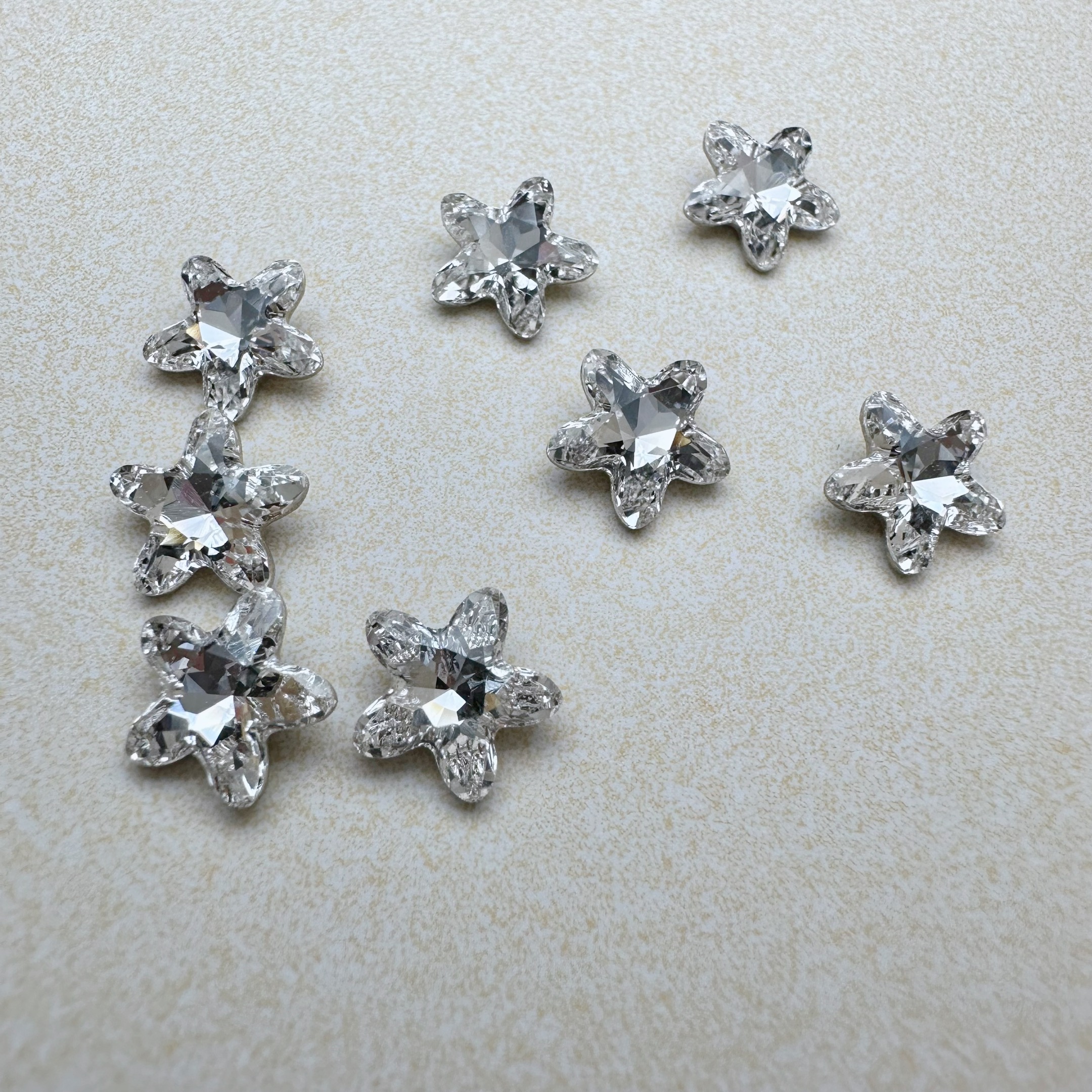 海星钻大小 型号4754 美甲钻 华子 施华正品 指甲钻白色简约