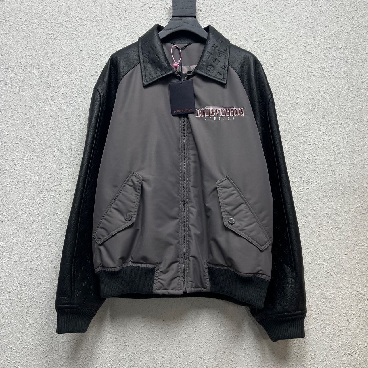 LV FW23 新款老花拼皮棒球外套 尺码/52 成色/全新存放 XJ0041