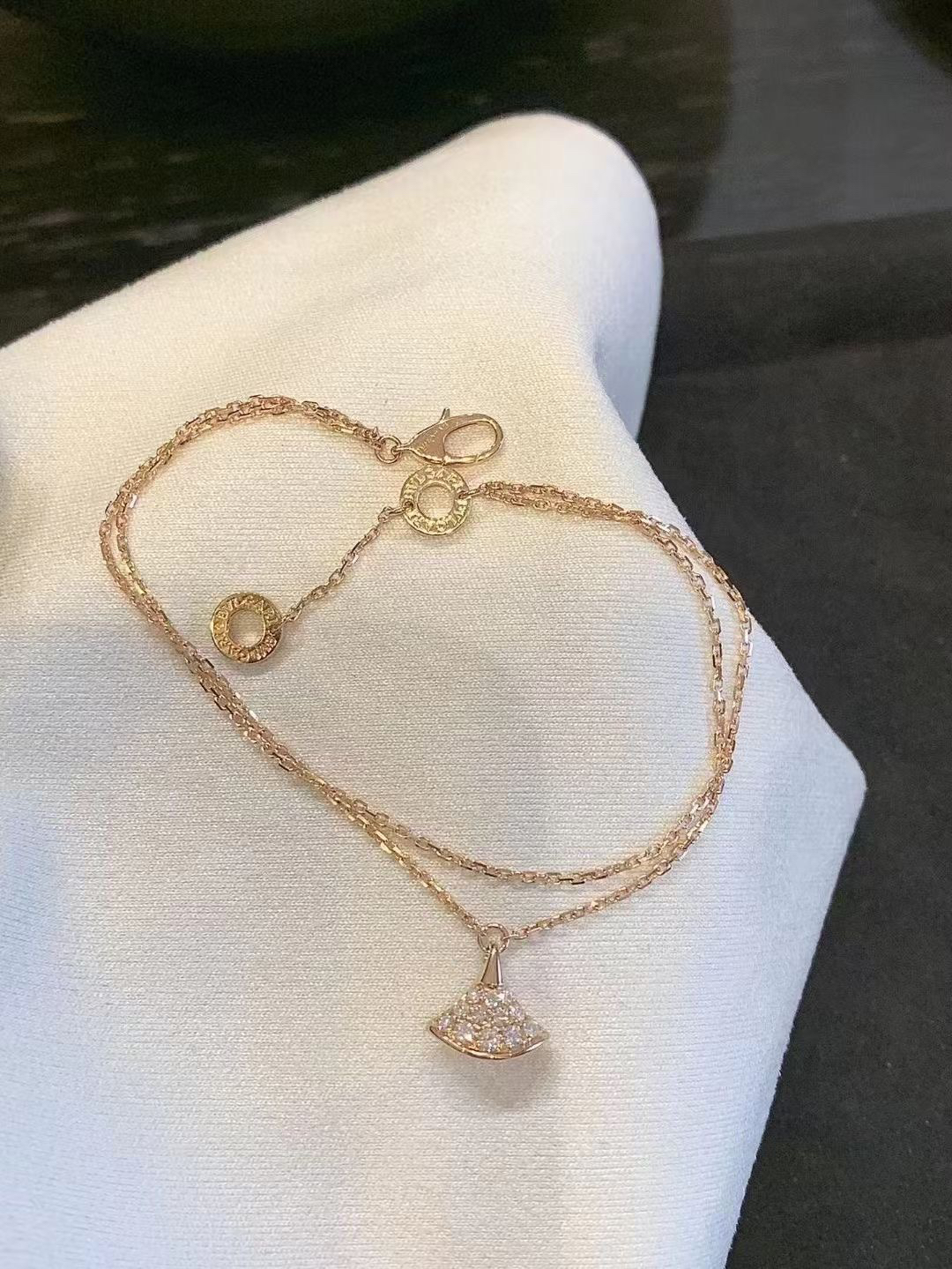 18k金满钻扇形手链