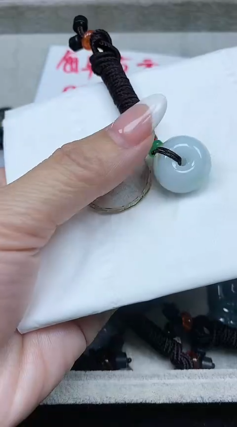 【闪购商品】翡翠颈饰未镶嵌43路路通