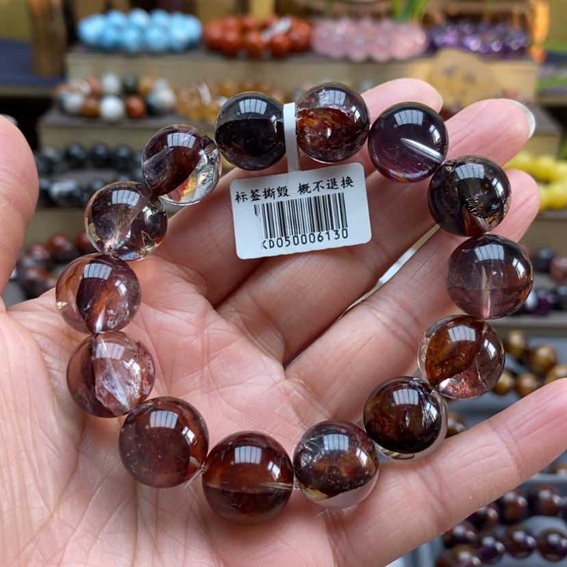 【闪购商品】水晶手链未镶嵌数****着