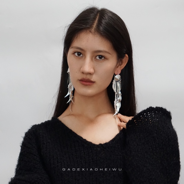 足银耳饰 呷的小黑屋彝族足银耳饰｜传统款 单层光面月牙流苏