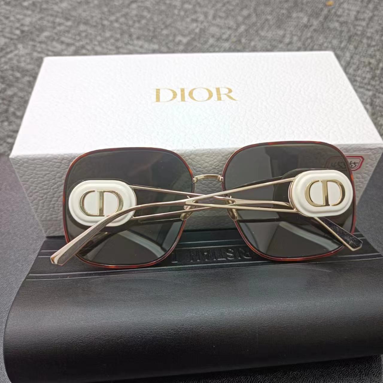 99新 DIOR/迪奥 青奢荟/气质白色CD百搭迪奥墨镜///////////45555