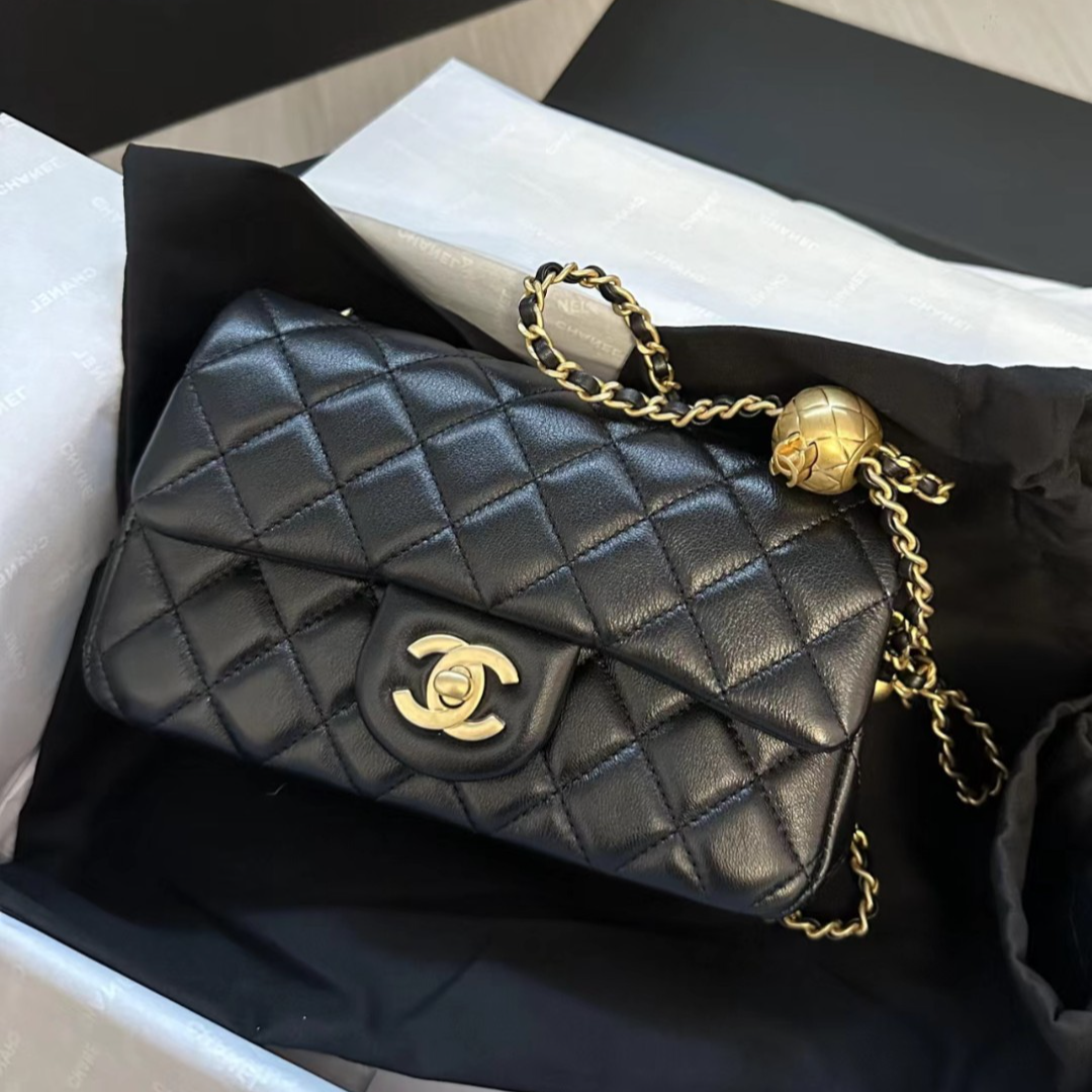 未使用 Chanel/香奈儿 青奢荟/25A金球大迷你链条包/80615订