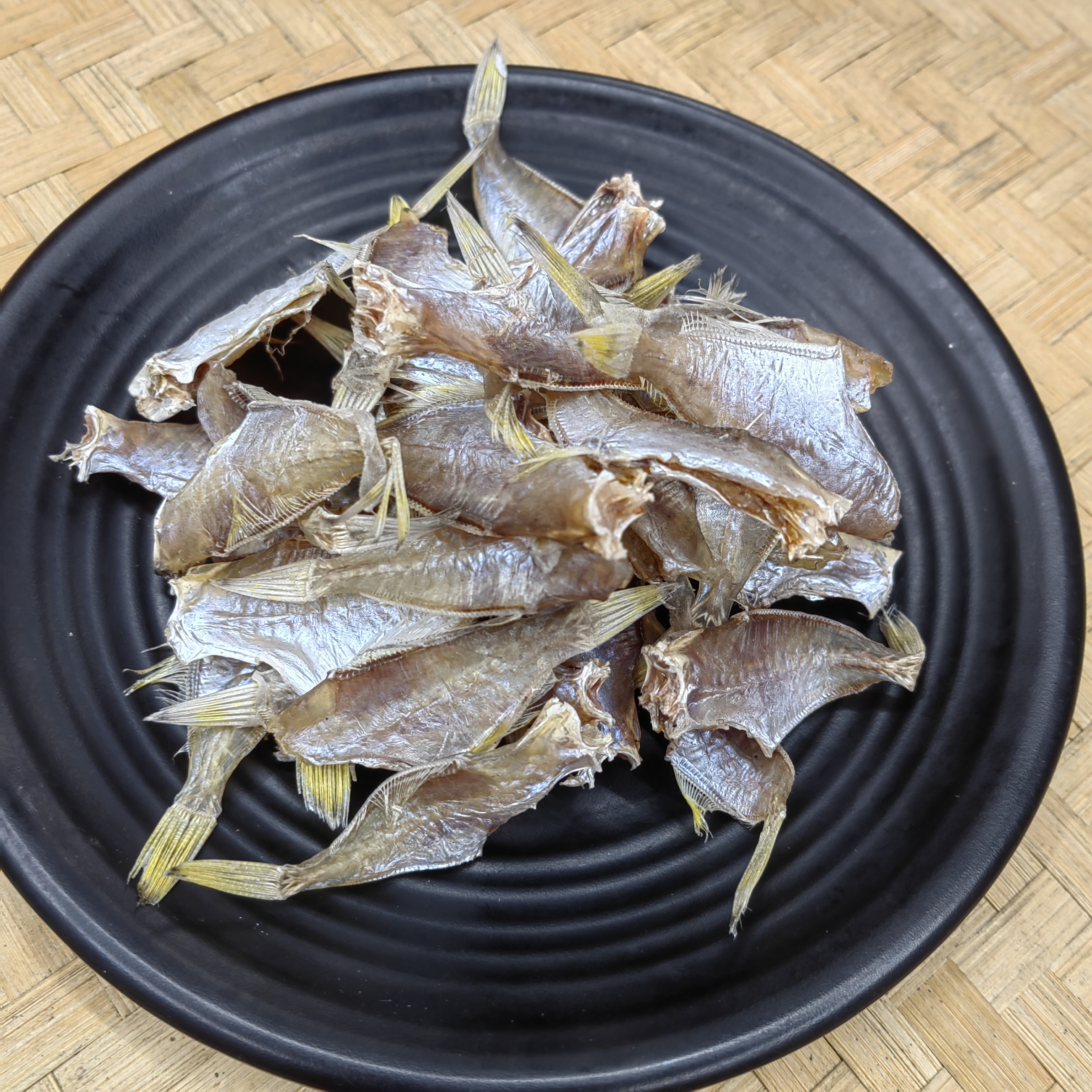 扒皮鱼小鱼干油炸巨好吃干货
