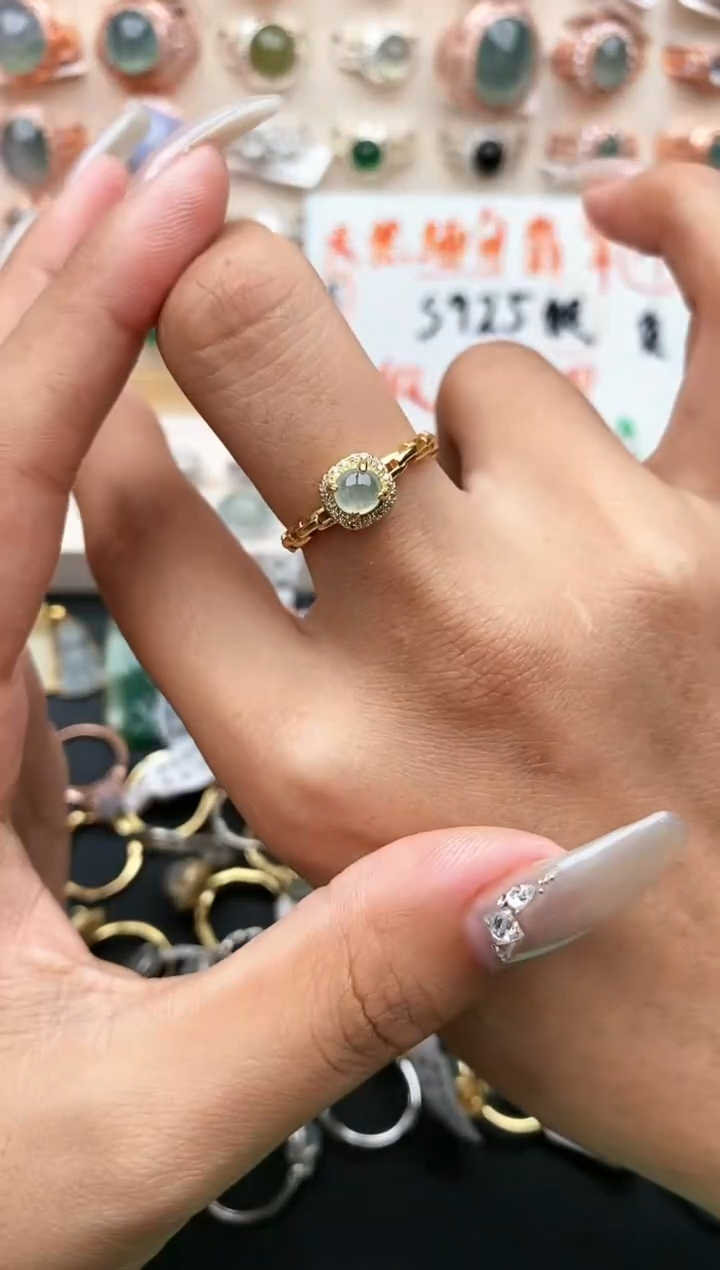 【闪购商品】翡翠戒指银S925镶嵌22222 5+