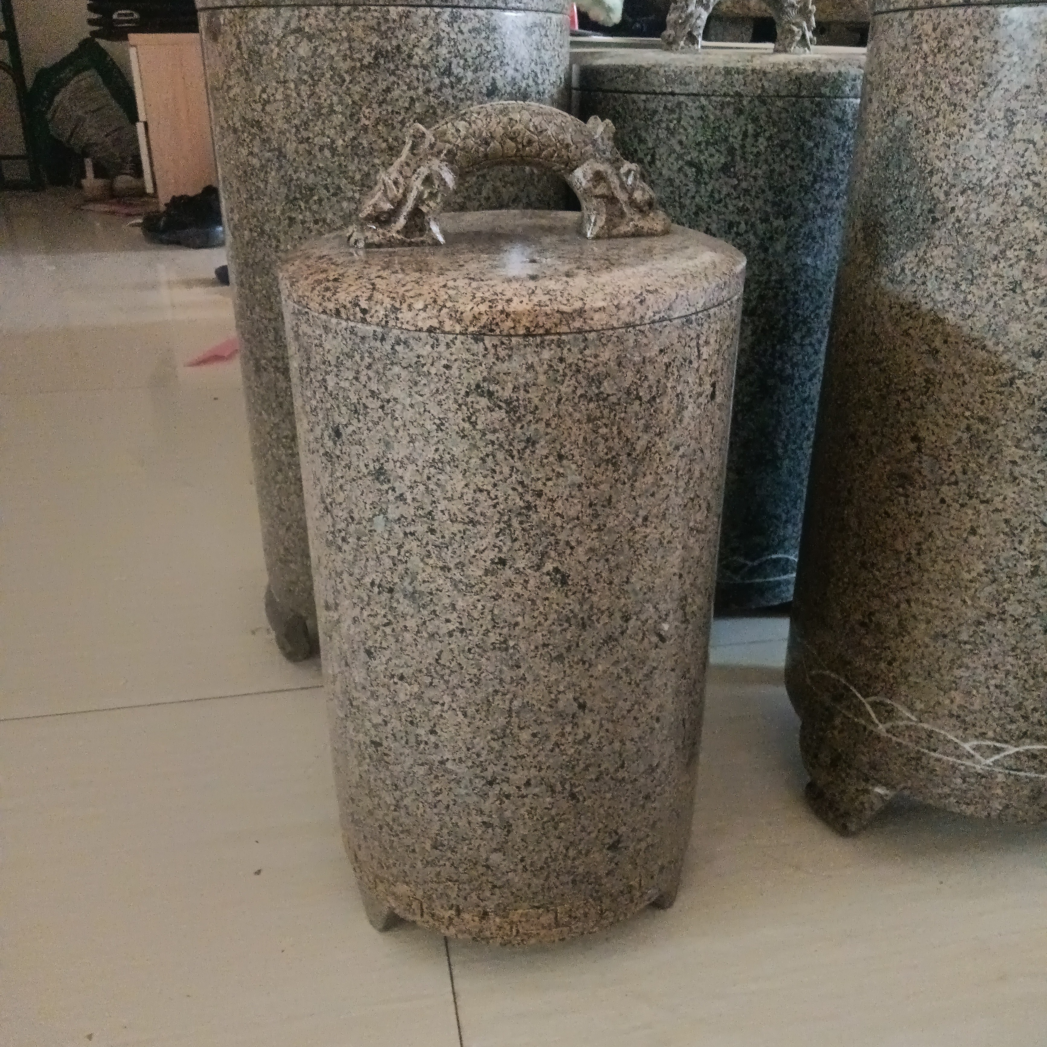 中华麦饭石约6升水缸